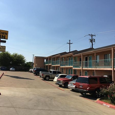 Crown Inn Grand Prairie Exterior photo